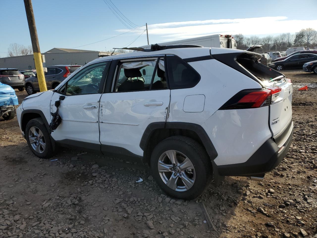 2T3P1RFV2RC466803 2024 TOYOTA RAV 4 - Image 2