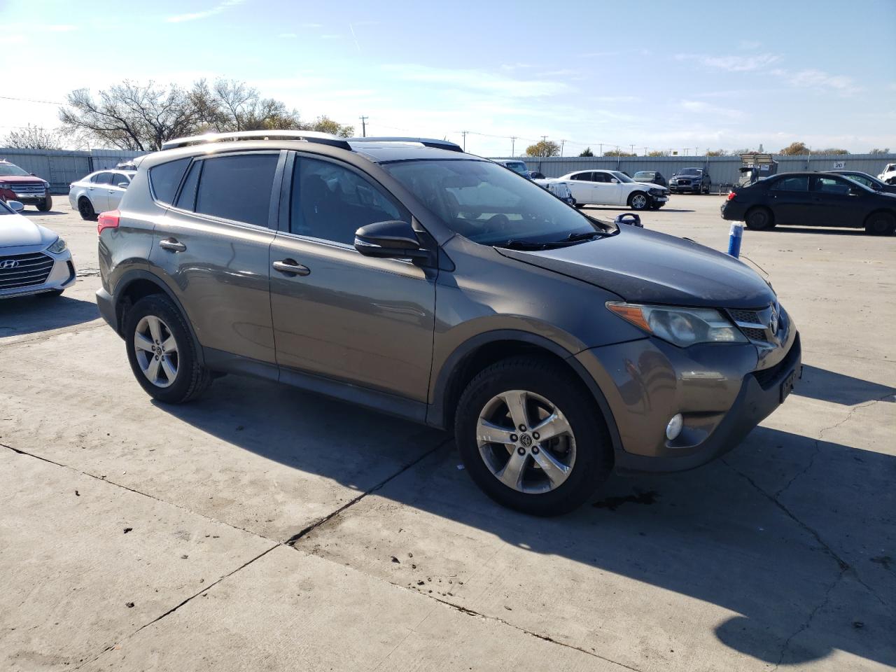 VIN 2T3WFREVXFW132205 2015 TOYOTA RAV4 no.4