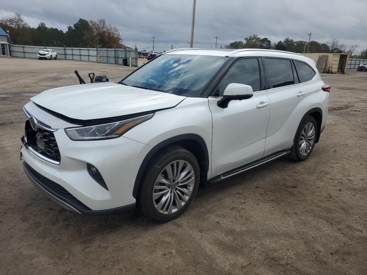 2023 TOYOTA HIGHLANDER