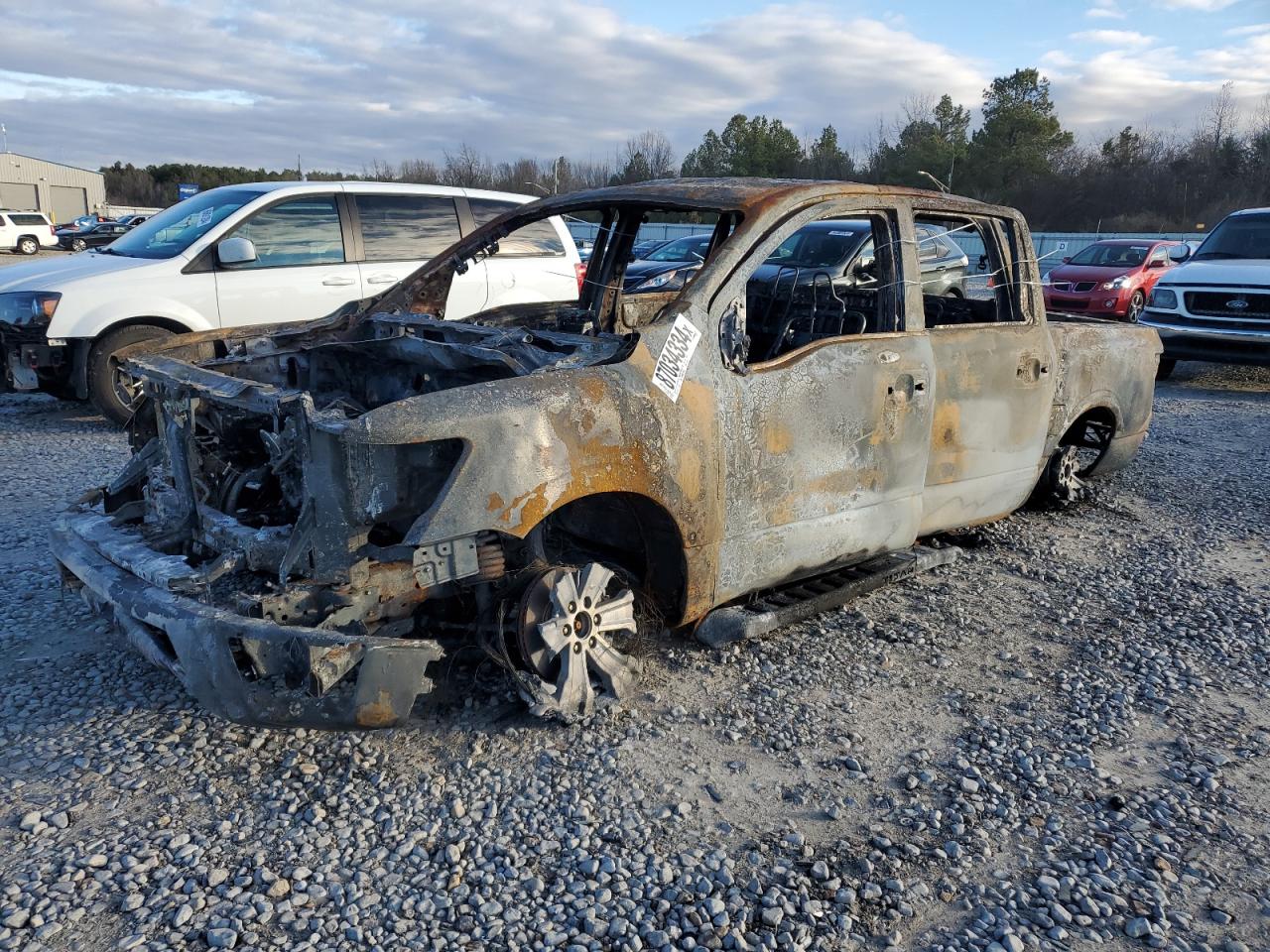 2023 Nissan Titan Sv for Sale in Memphis, TN - Burn