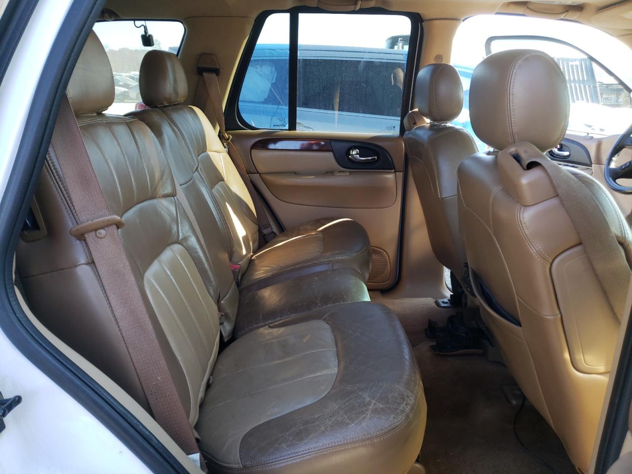 2003 GMC Envoy - Image 10