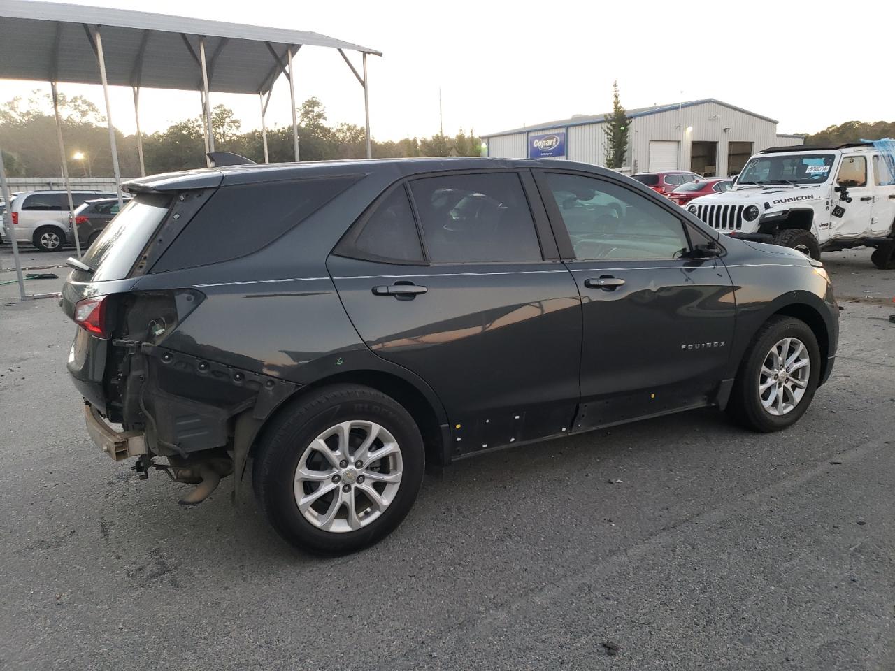 2020 Chevrolet Equinox - Image 3