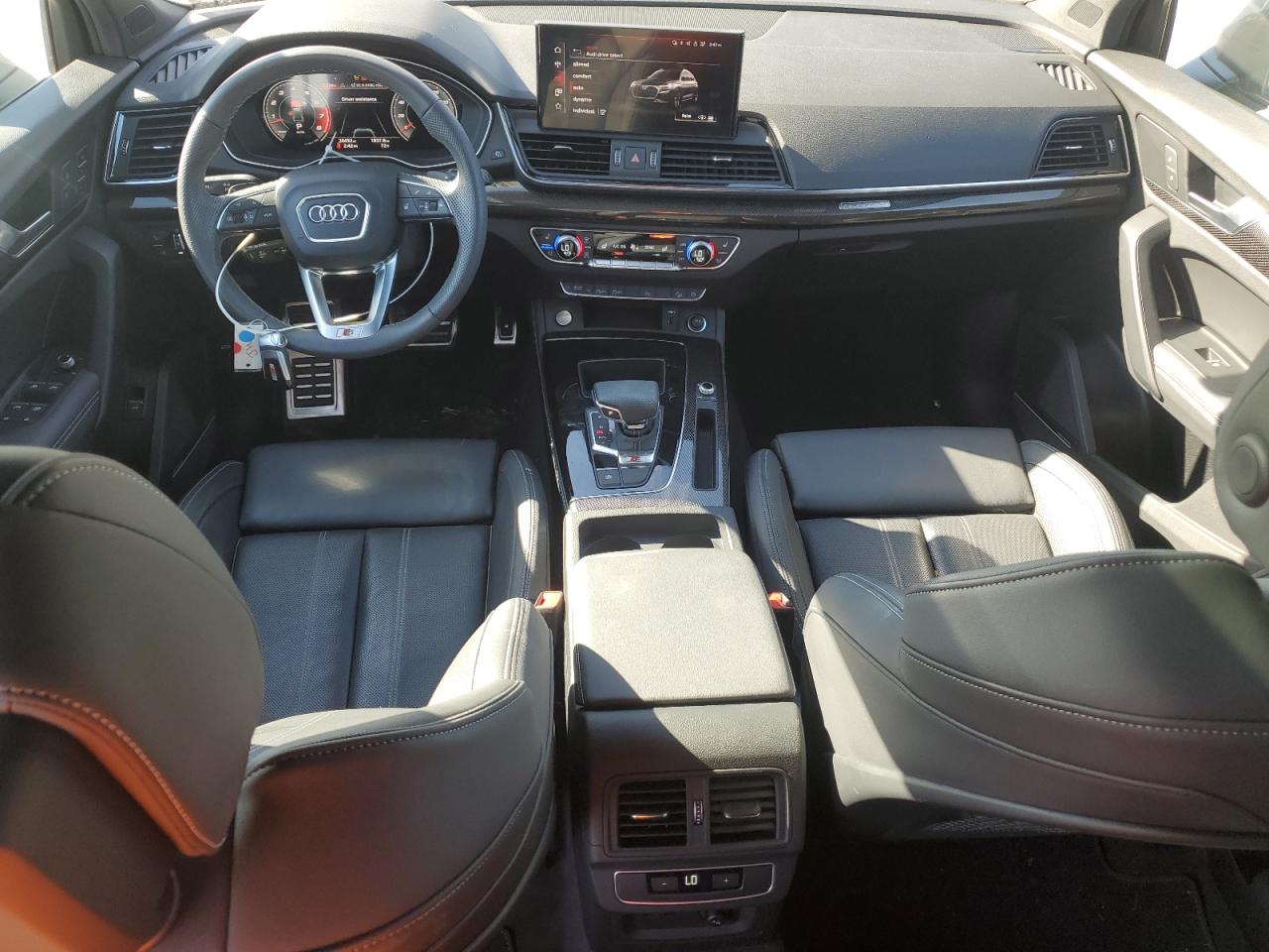2023 Audi SQ5 - Image 8