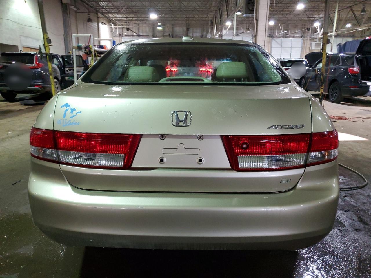 2004 Honda Accord - Image 6