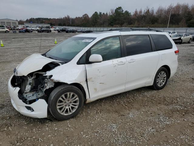 2012 Toyota Sienna Xle