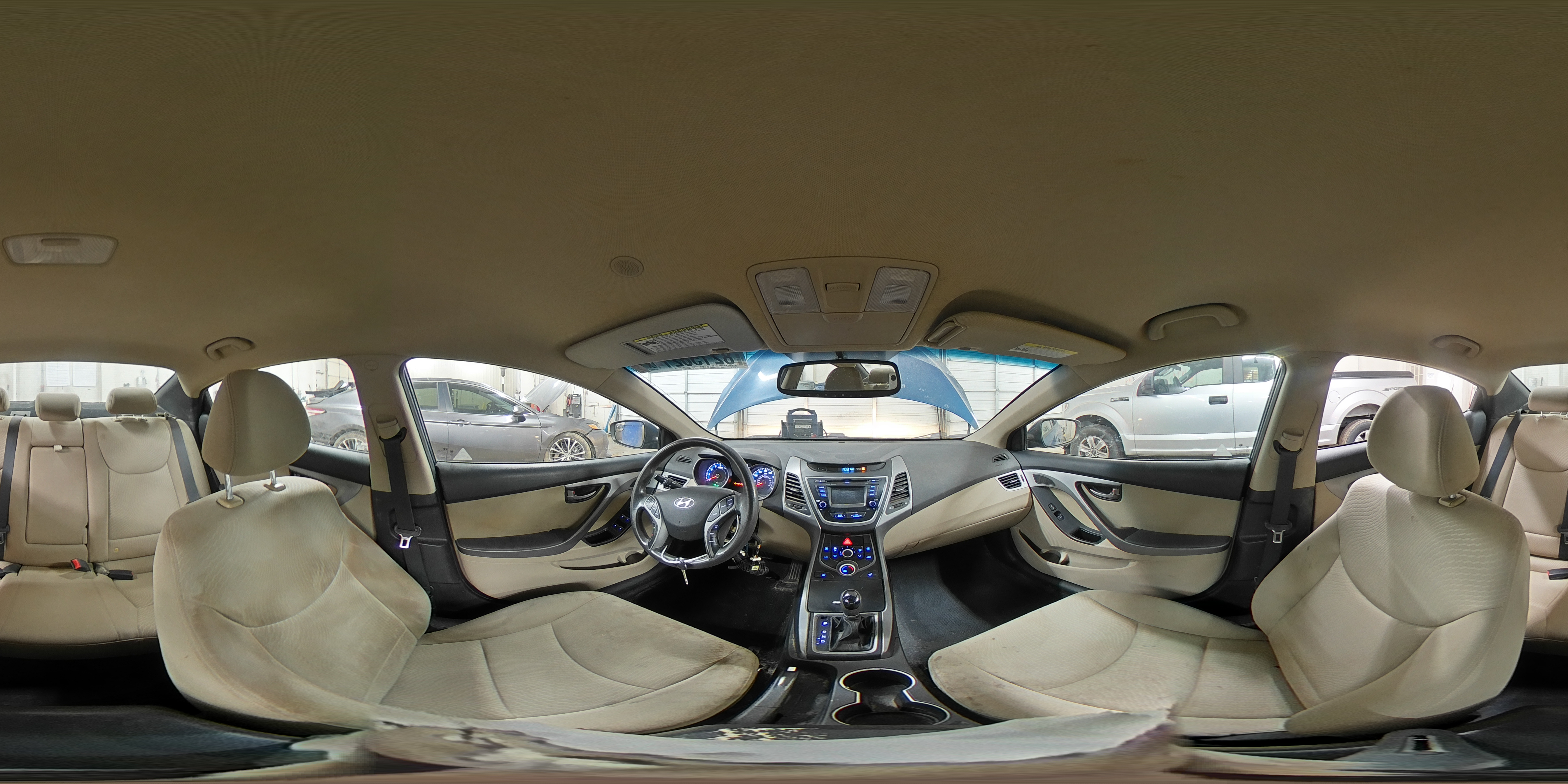 2014 Hyundai Elantra - Image 14