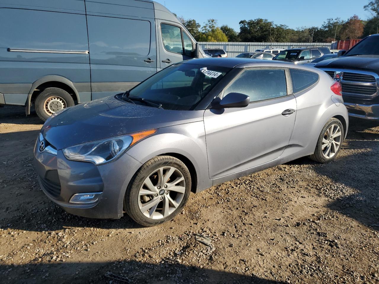 2017 Hyundai Veloster - Image 1