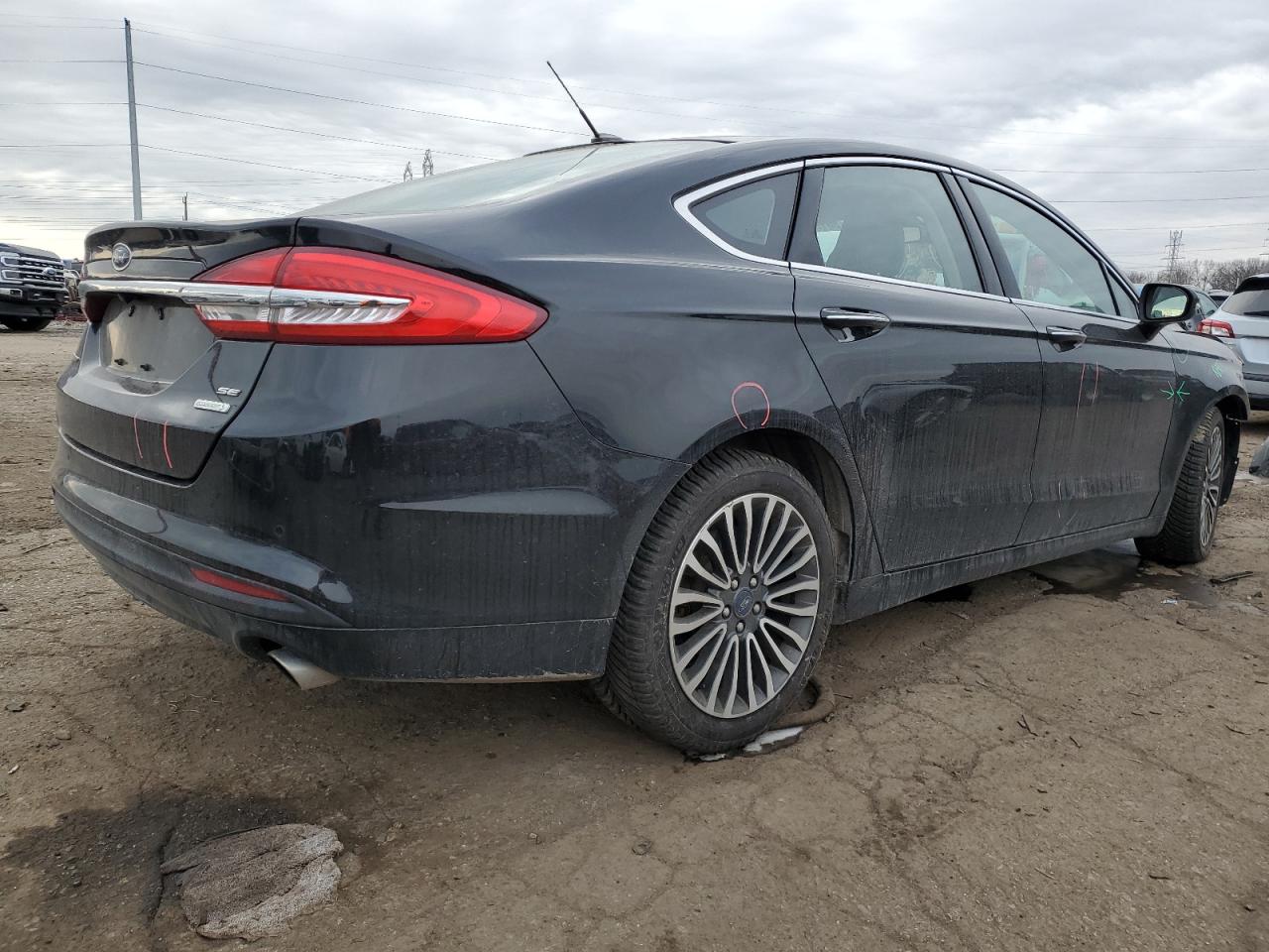 VIN 3FA6P0HD8JR252437 2018 FORD FUSION no.3