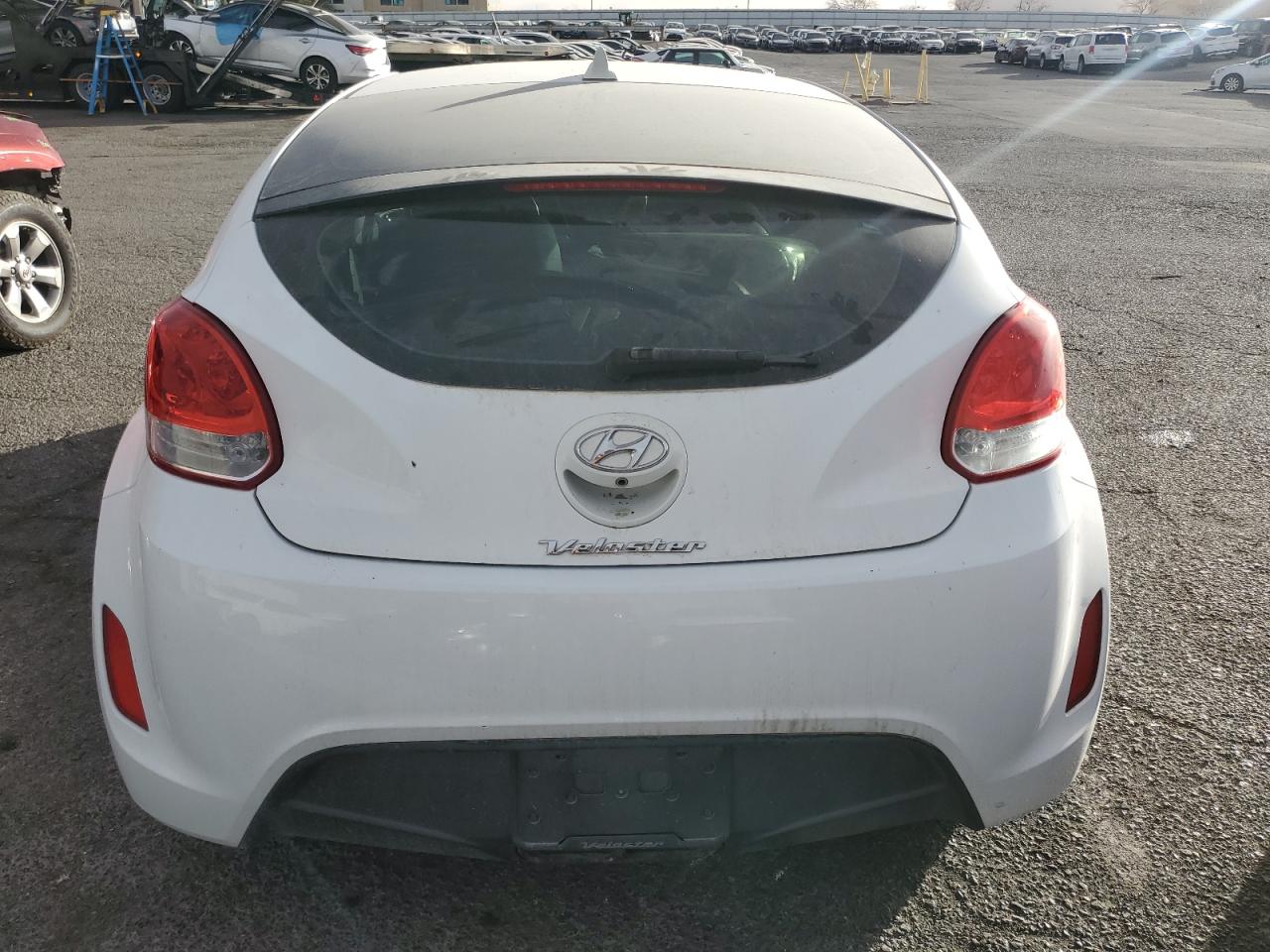 2017 Hyundai Veloster VIN: KMHTC6AD8HU307330 Lot: 85344424