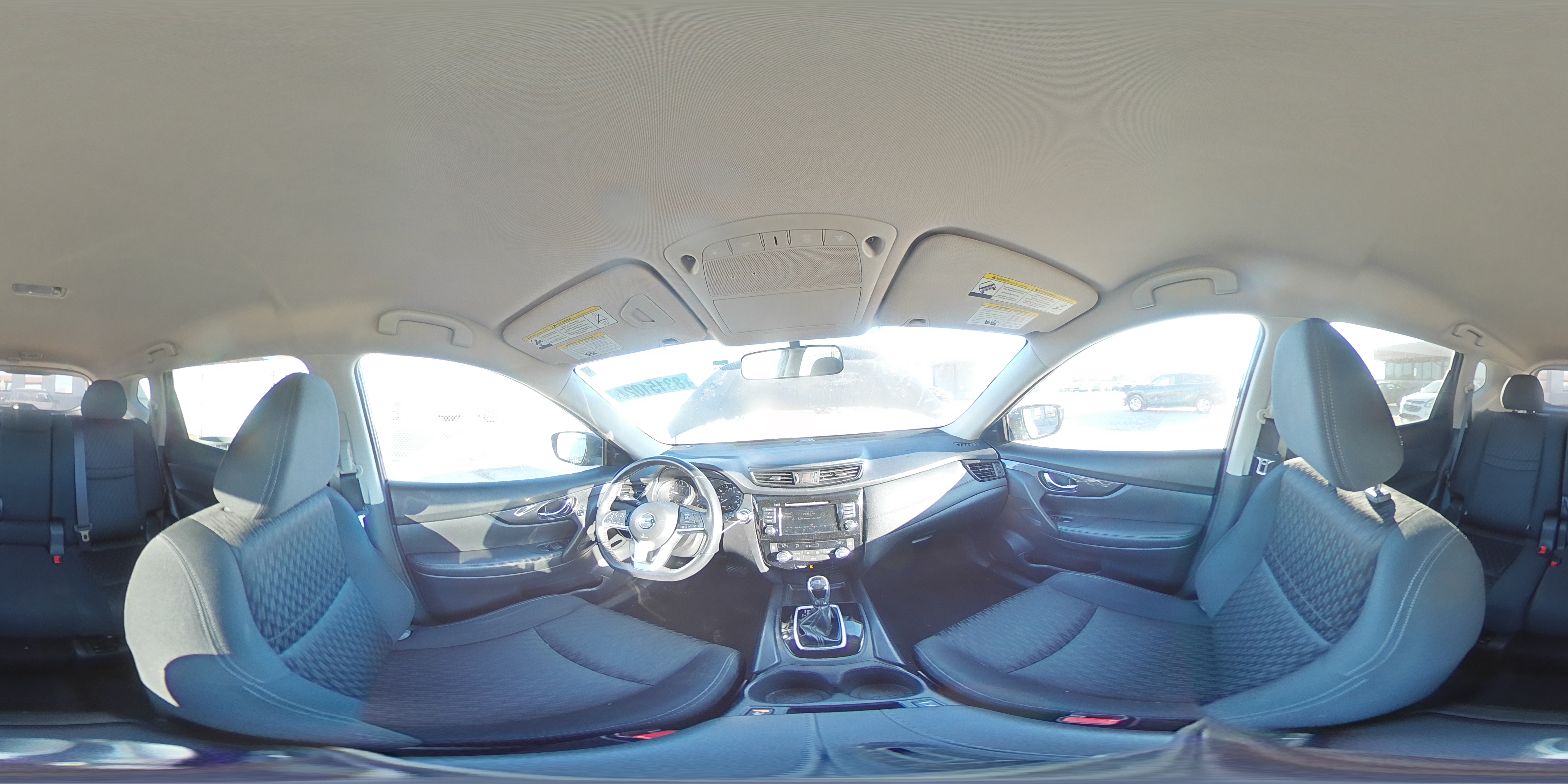 2018 Nissan Rogue - Image 13