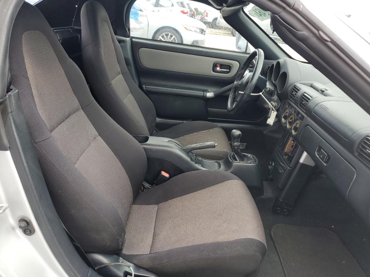 2005 Toyota MR2 - Image 10