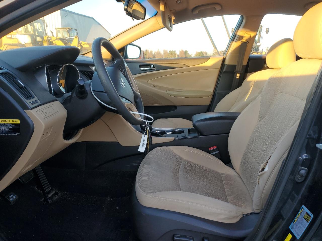 2013 Hyundai Sonata - Image 7