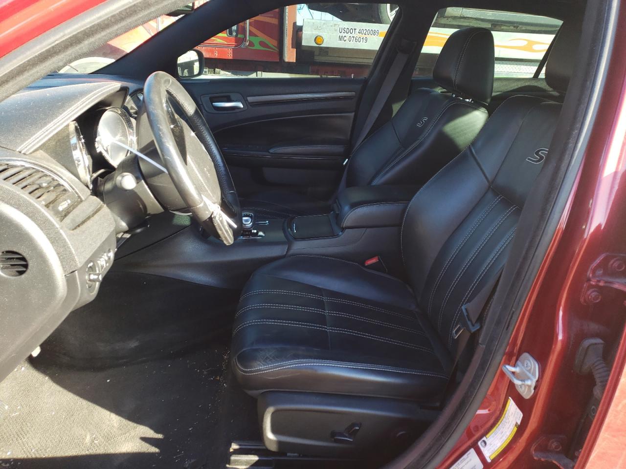 2014 Chrysler 300 - Image 7