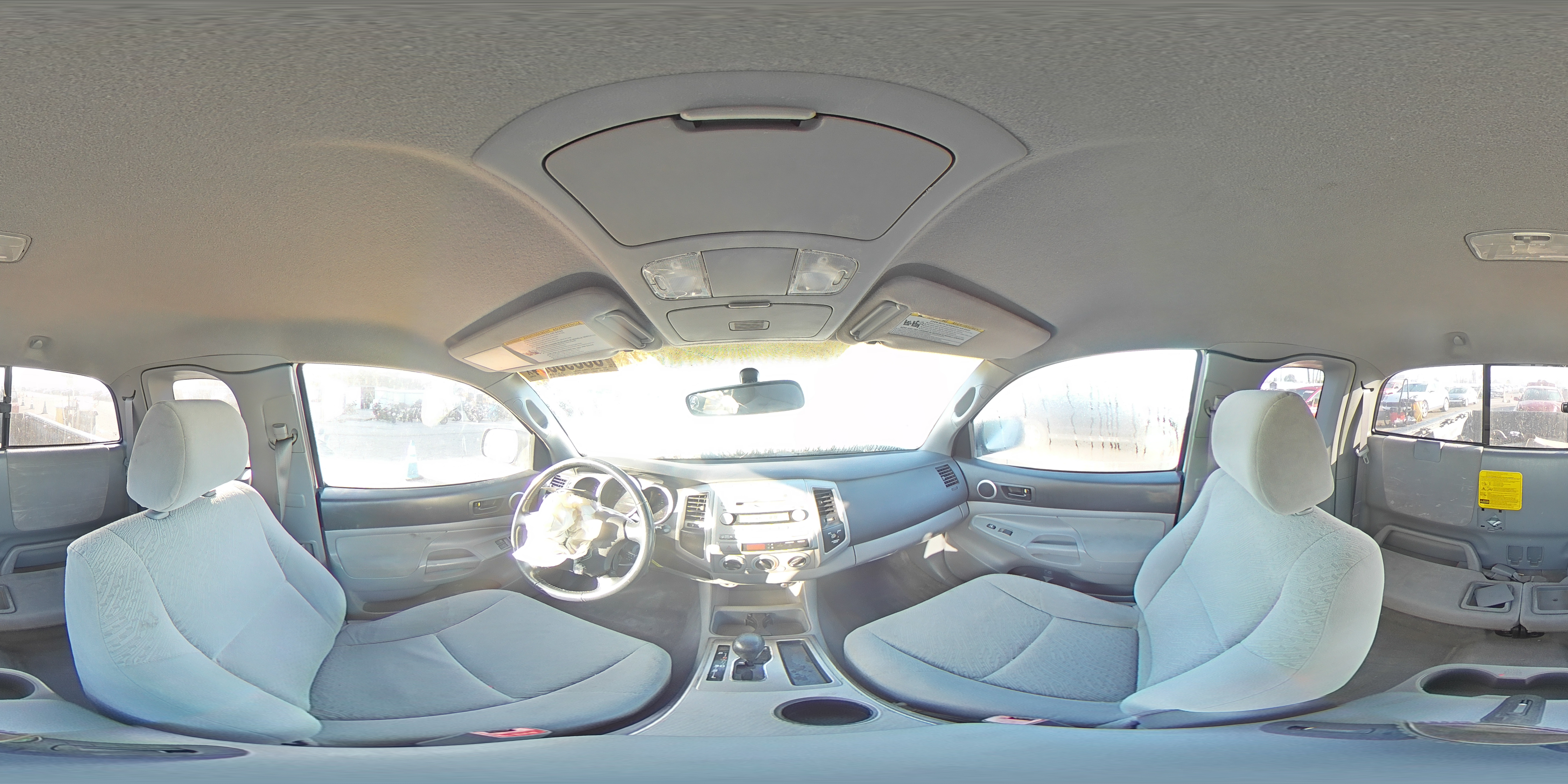 2005 Toyota Tacoma - Image 13