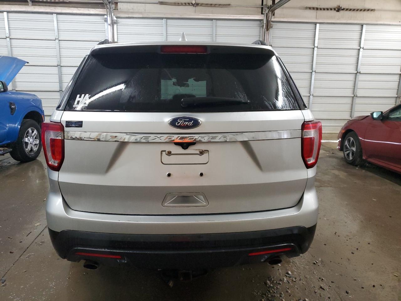 2017 Ford Explorer - Image 6