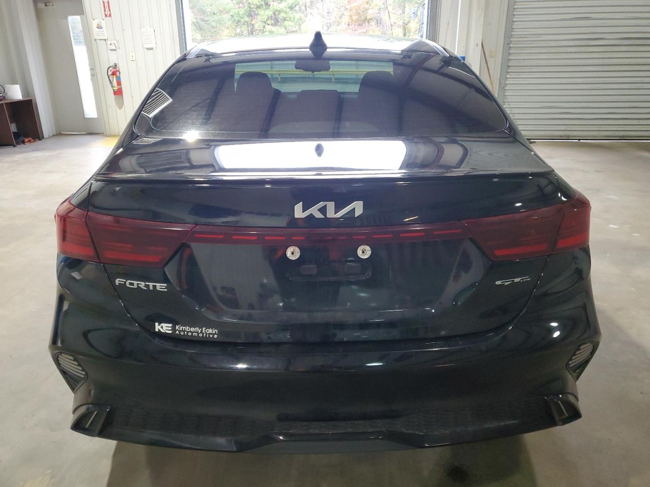 2023 Kia Forte - Image 6