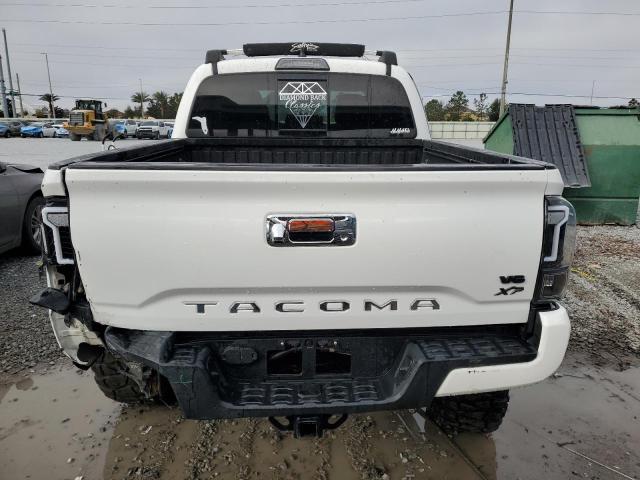  TOYOTA TACOMA 2018 Biały