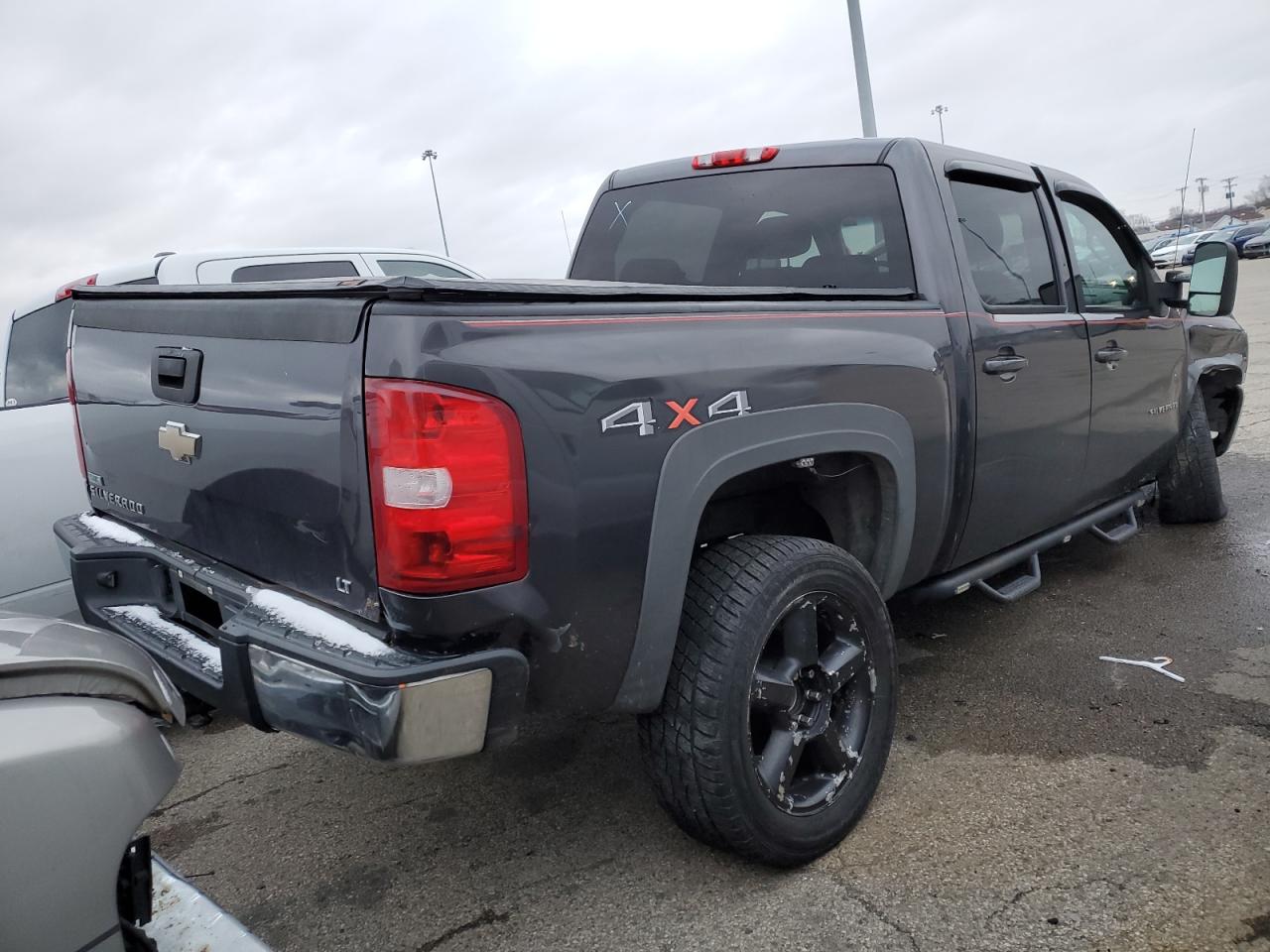 2010 Chevrolet Silverado - Image 3