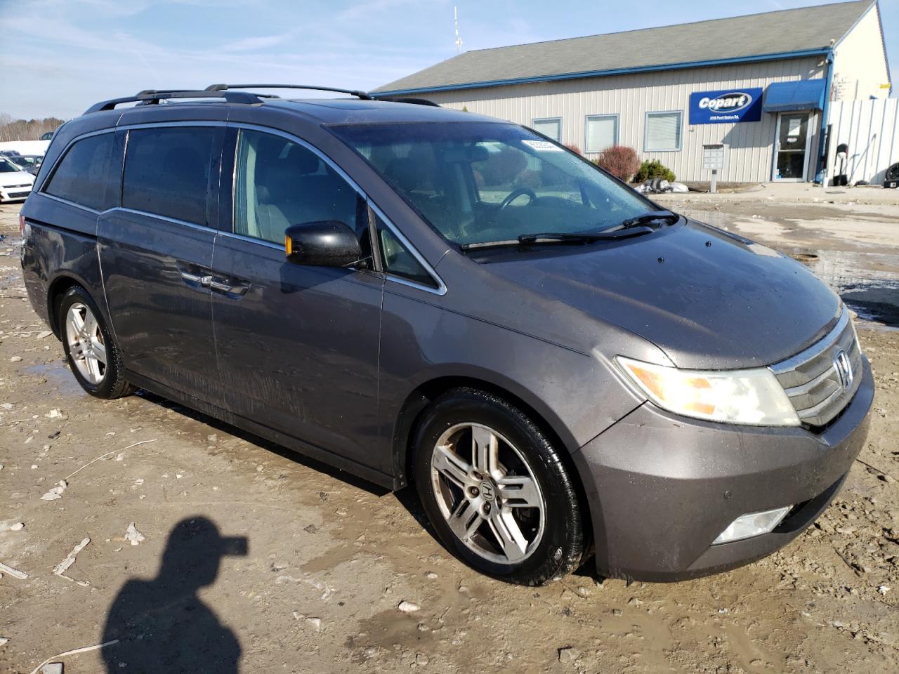 VIN 5FNRL5H98DB042583 2013 HONDA ODYSSEY no.4