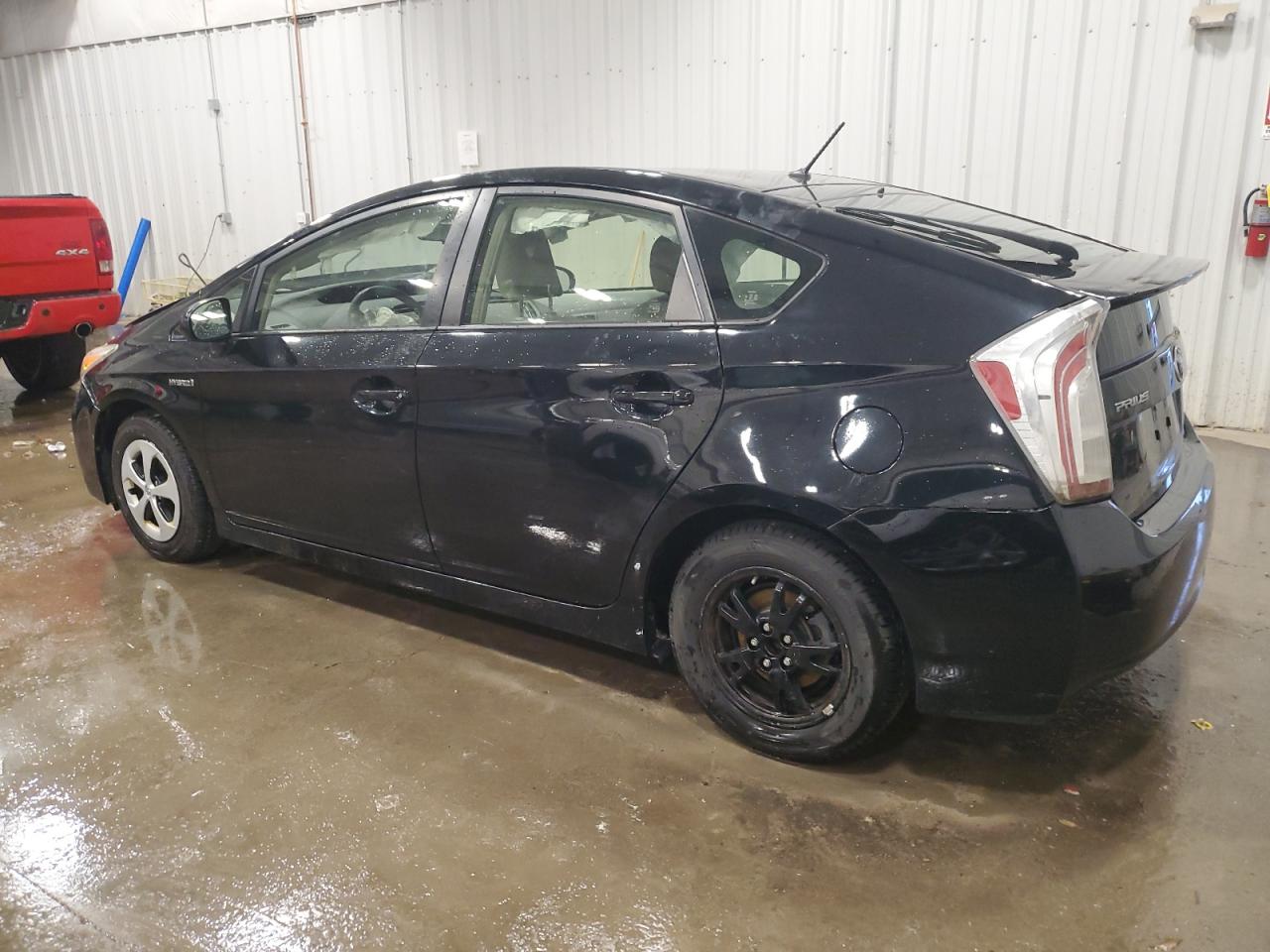 2014 Toyota Prius - Image 2