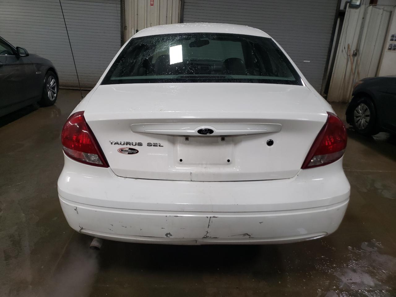 2005 Ford Taurus - Image 6