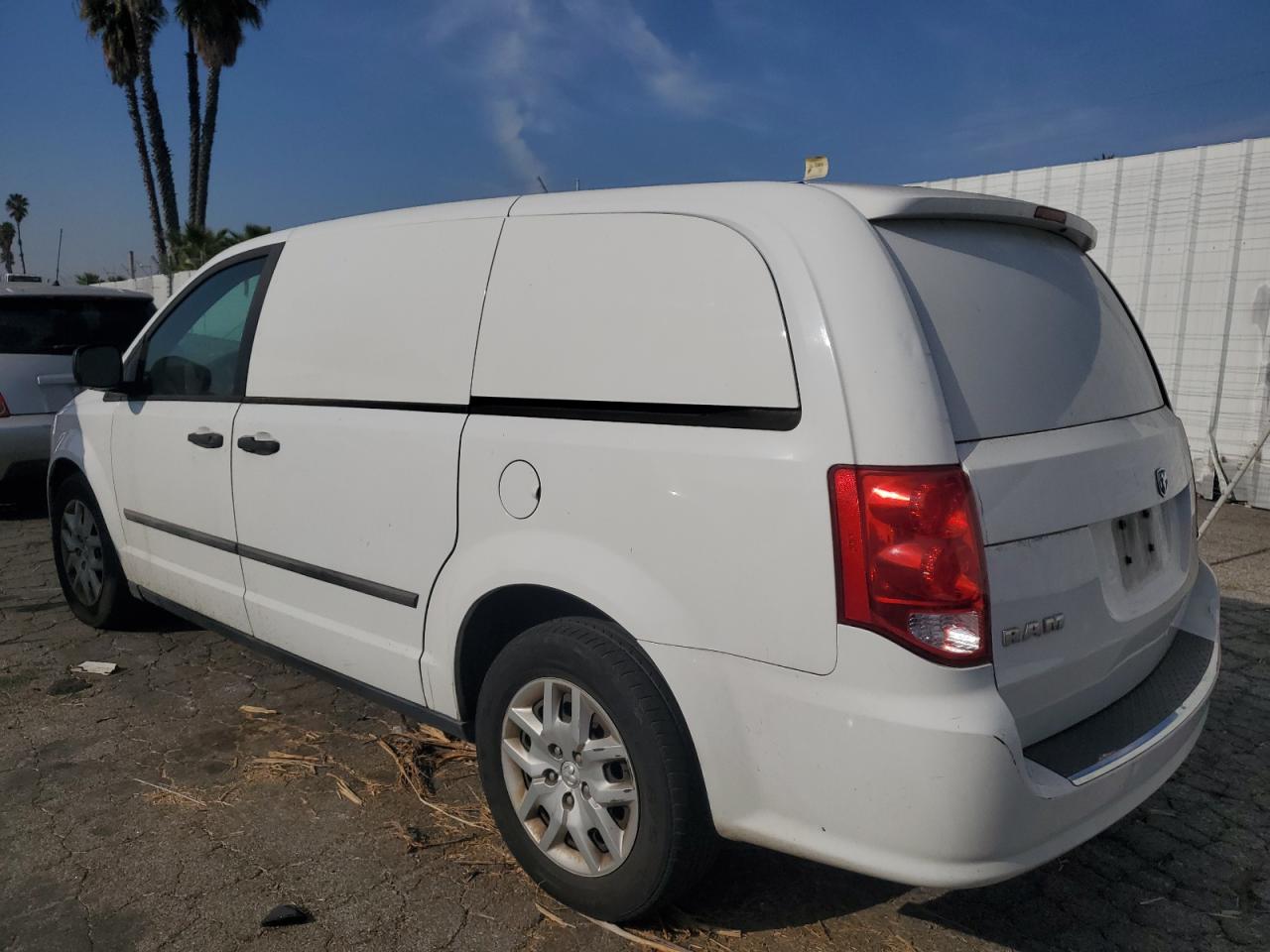 2014 RAM Cargo Van Tradesman - Image 2