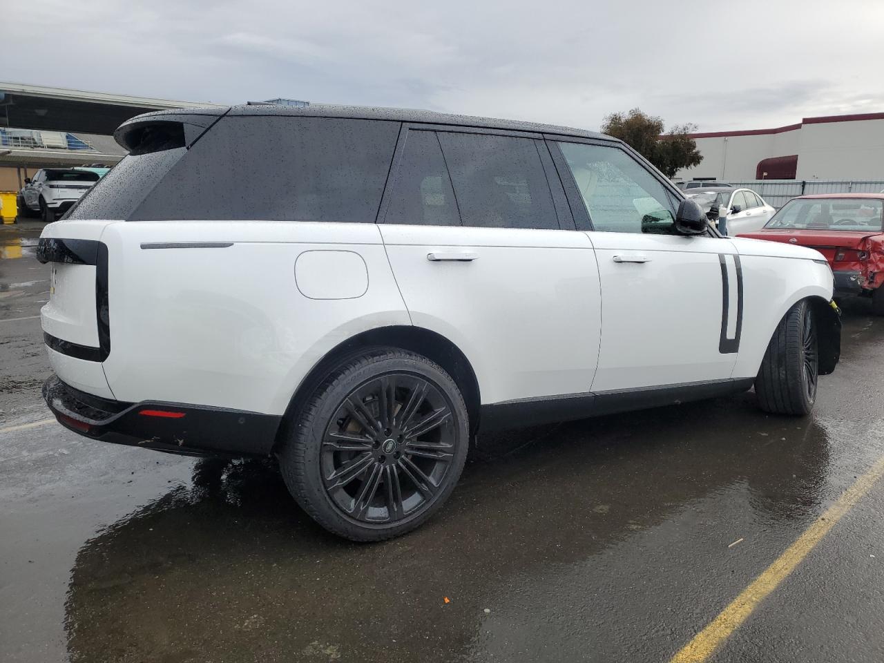 2024 Land Rover Range Rover - Image 3