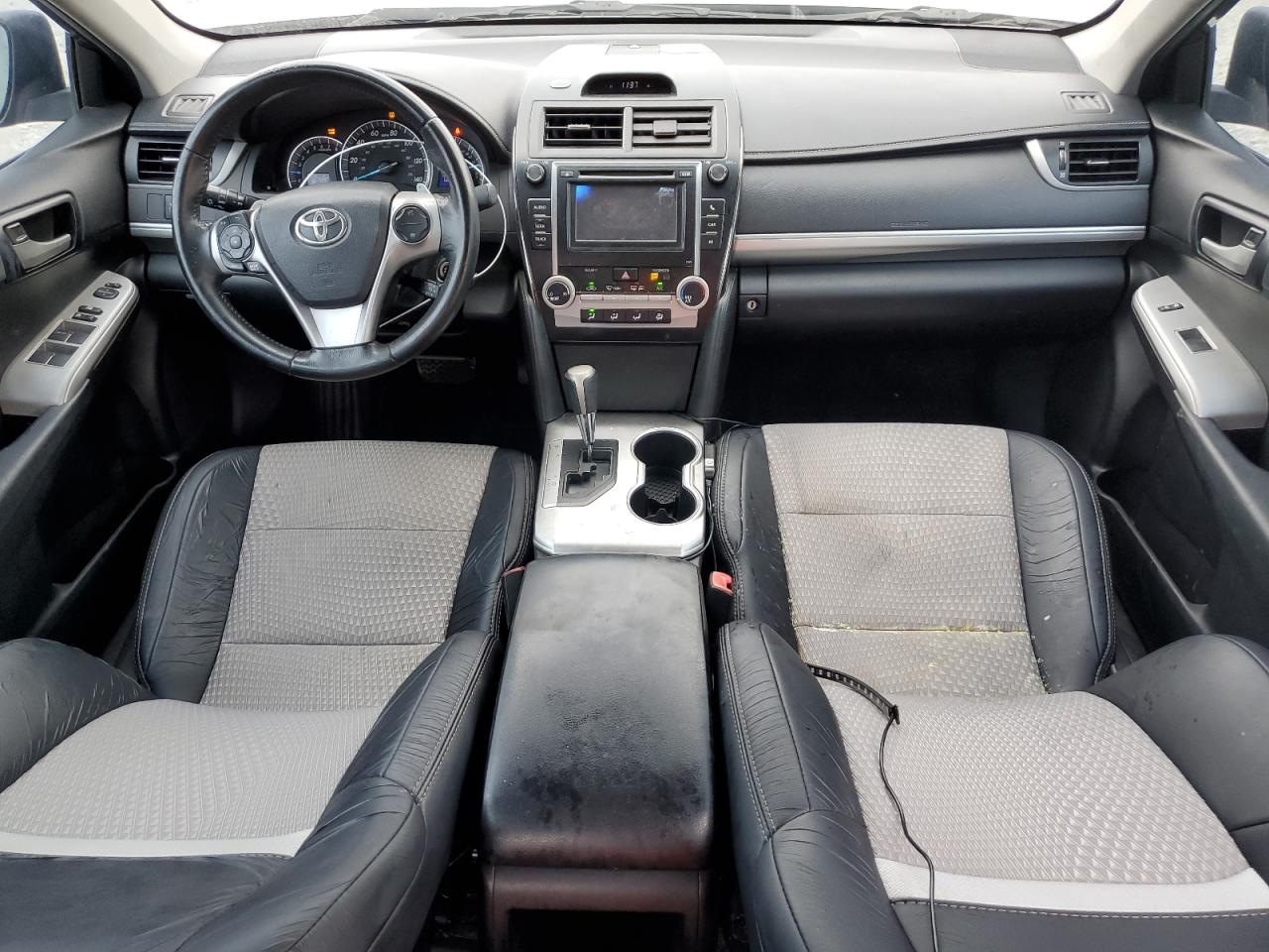 2014 Toyota Camry - Image 8