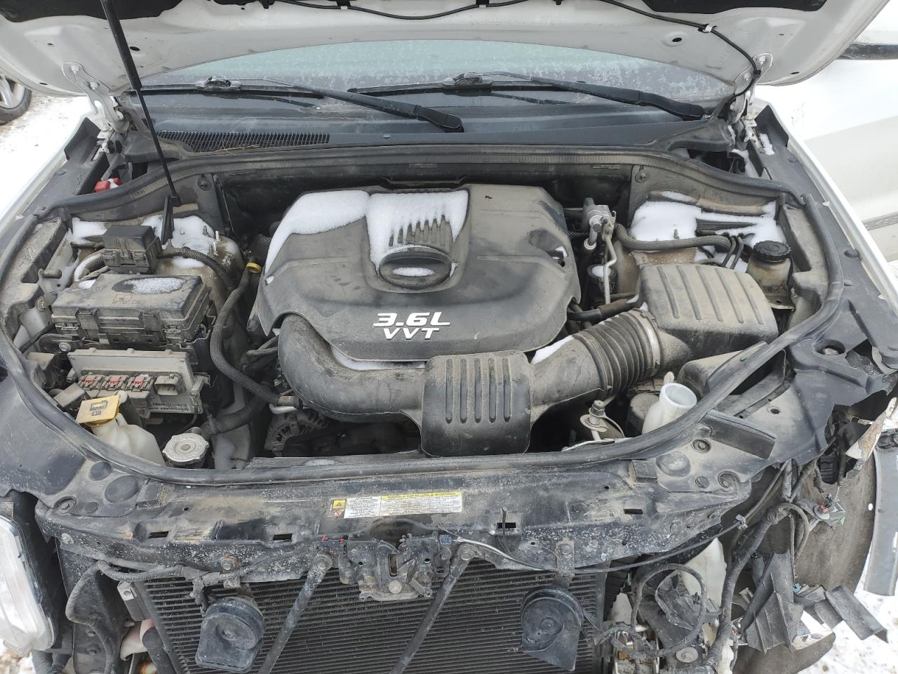 2013 Jeep Grand Cherokee - Image 12