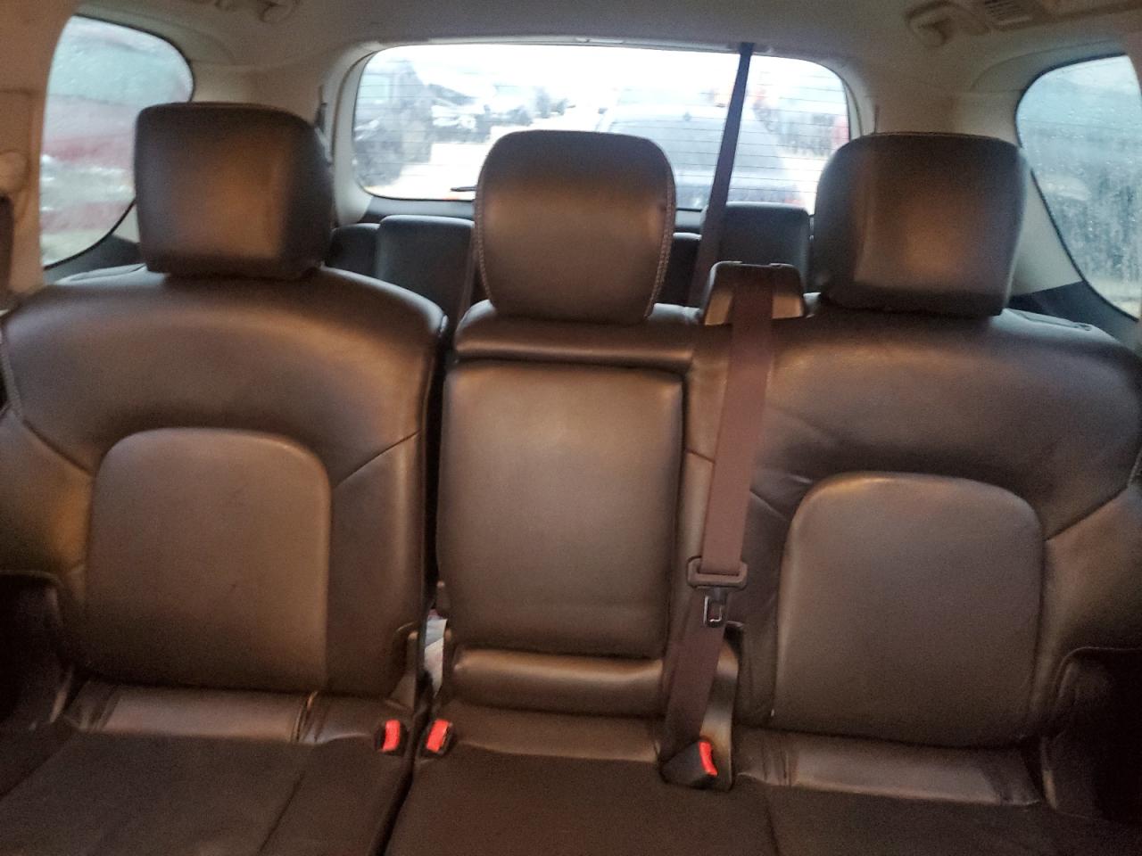 2018 Nissan Armada - Image 10