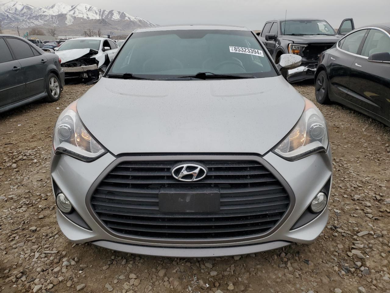 2016 Hyundai Veloster - Image 5