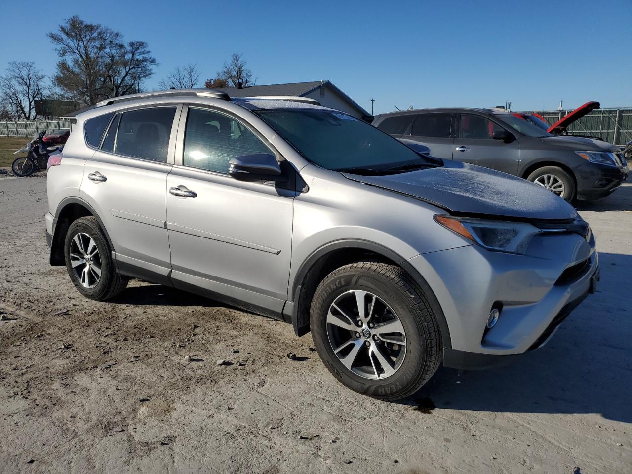 VIN 2T3RFREV2HW580521 2017 TOYOTA RAV4 no.4