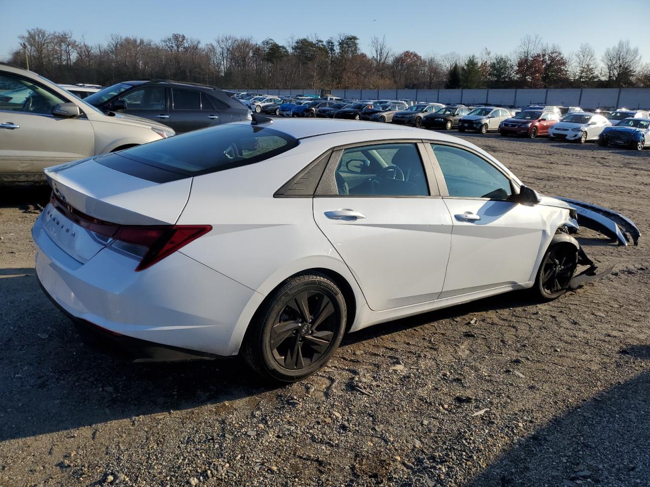 2021 Hyundai Elantra - Image 3