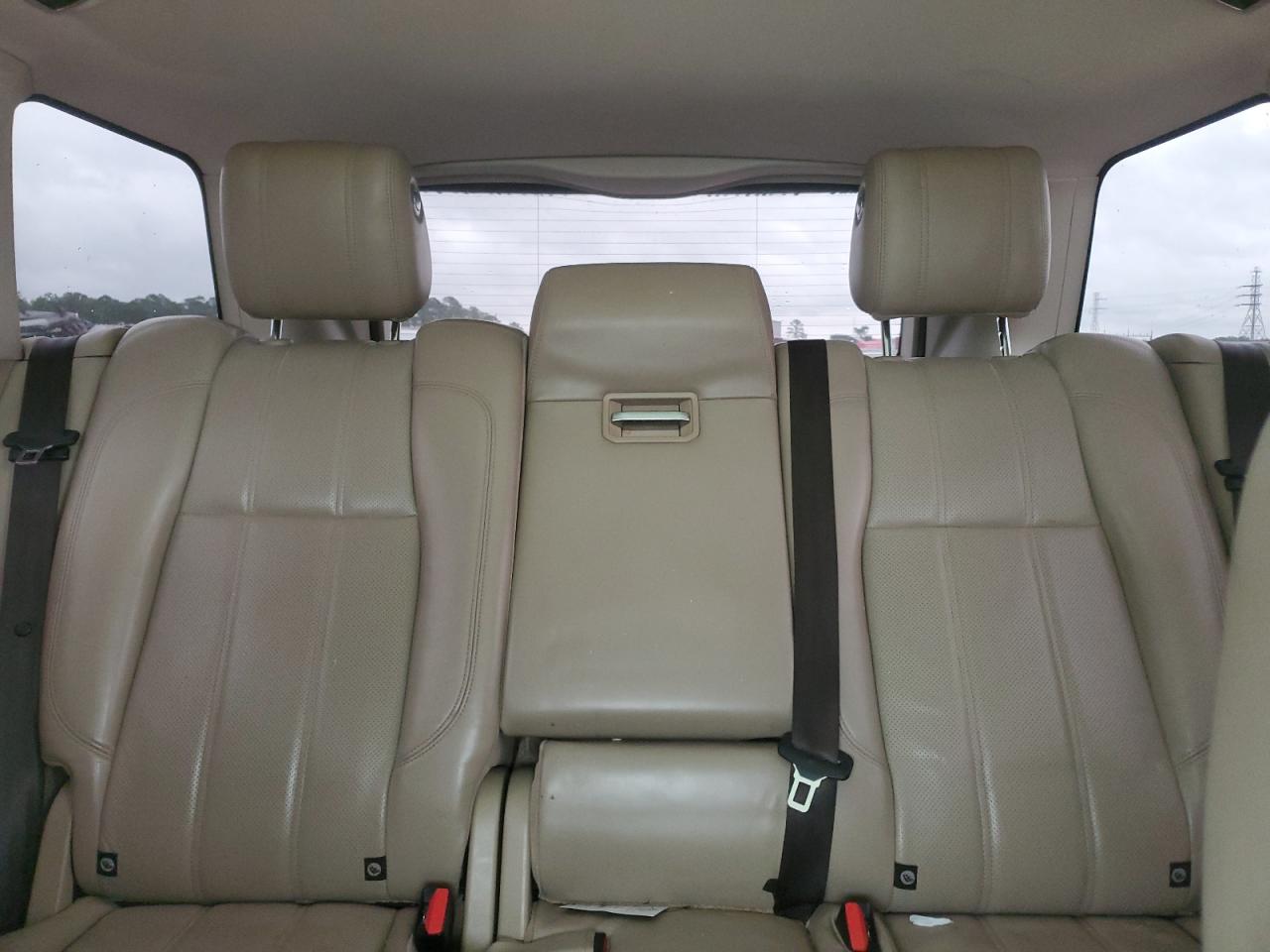 2016 Land Rover Range Rover - Image 10