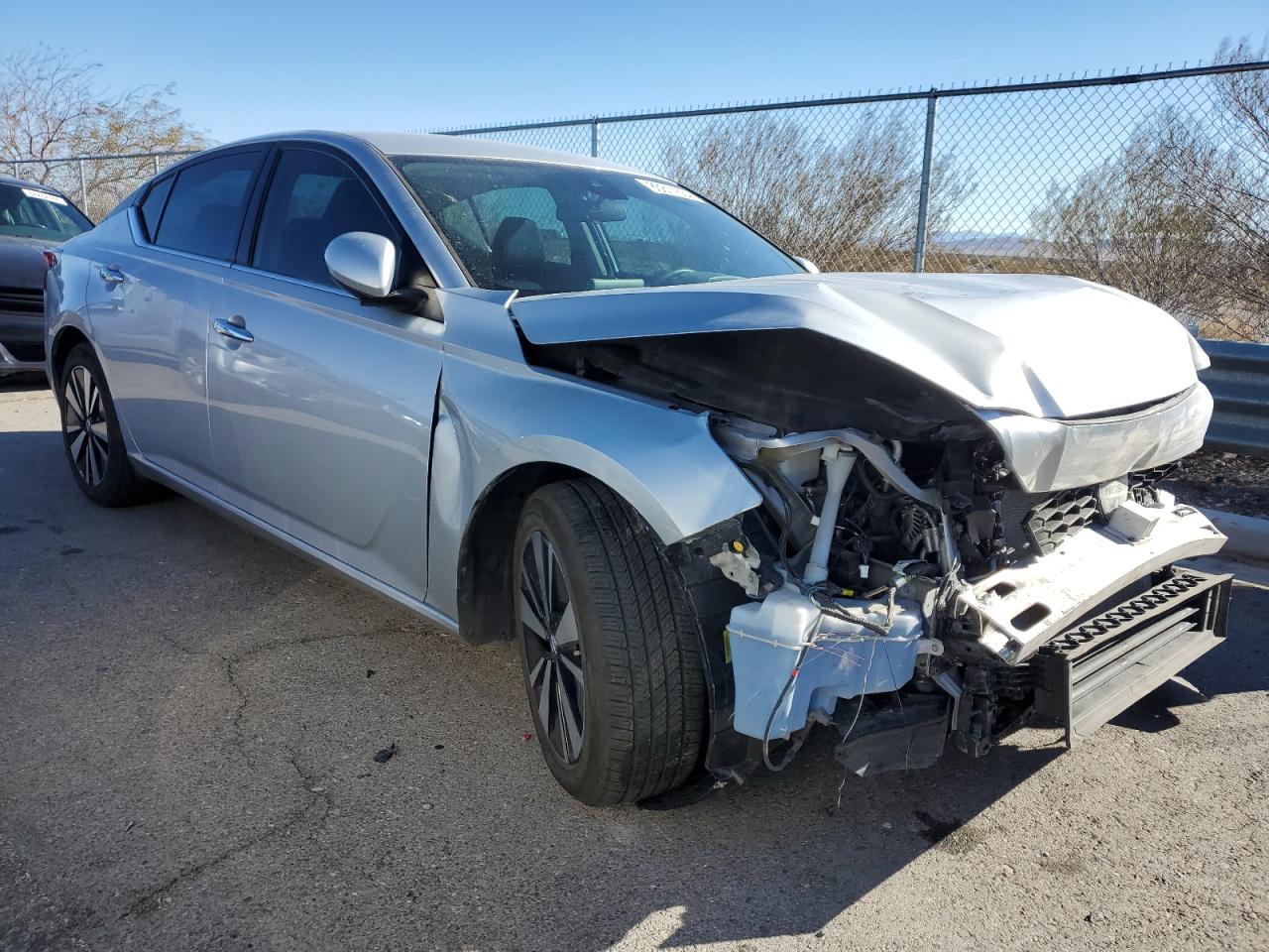 2021 Nissan Altima - Image 4