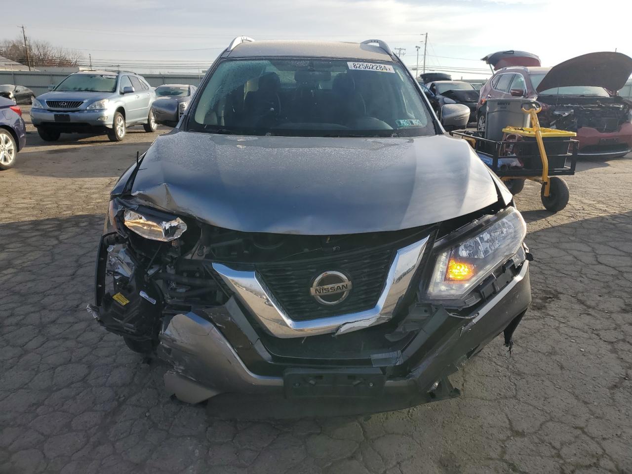 2018 Nissan Rogue - Image 5