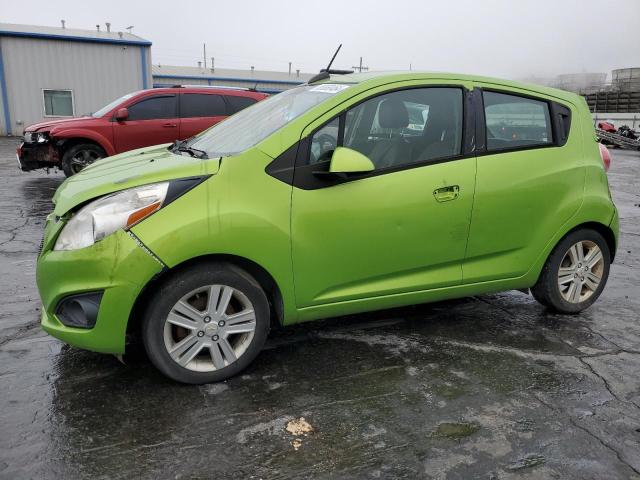  CHEVROLET SPARK 2015 Зеленый