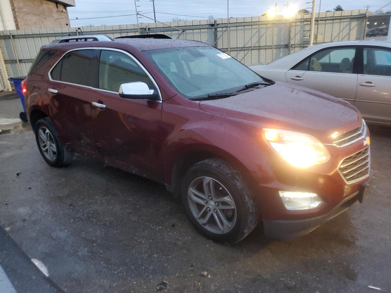 VIN 2GNALDEK2G6136815 2016 CHEVROLET EQUINOX no.4