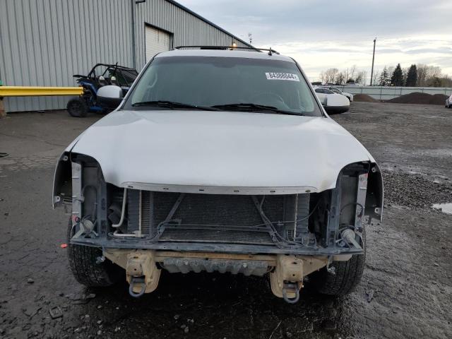  GMC YUKON 2014 Серебристый