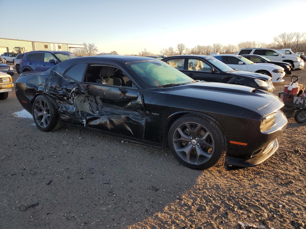 2019 Dodge Challenger - Image 4