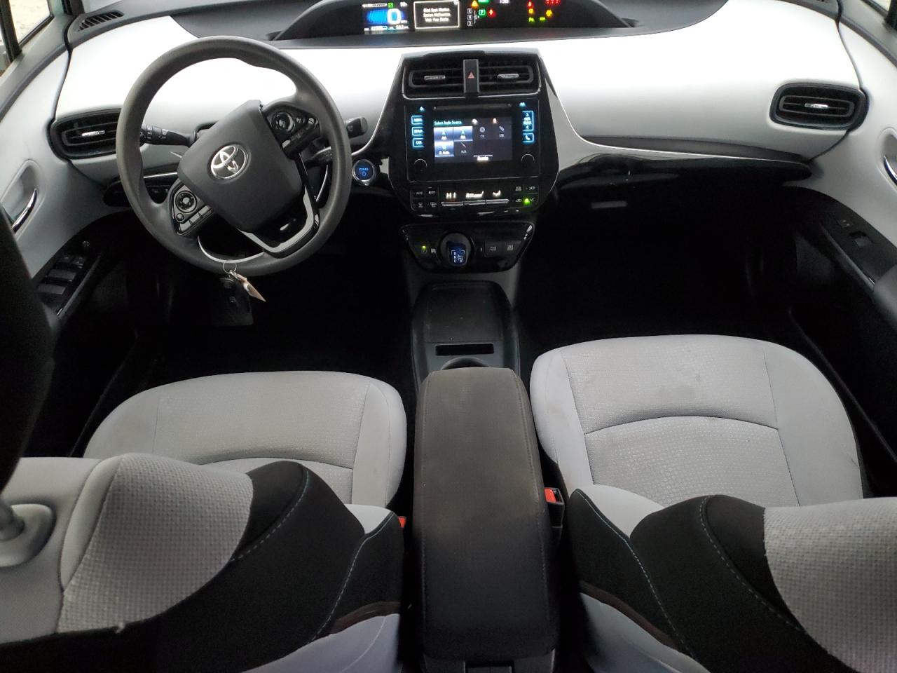 2019 Toyota Prius - Image 8