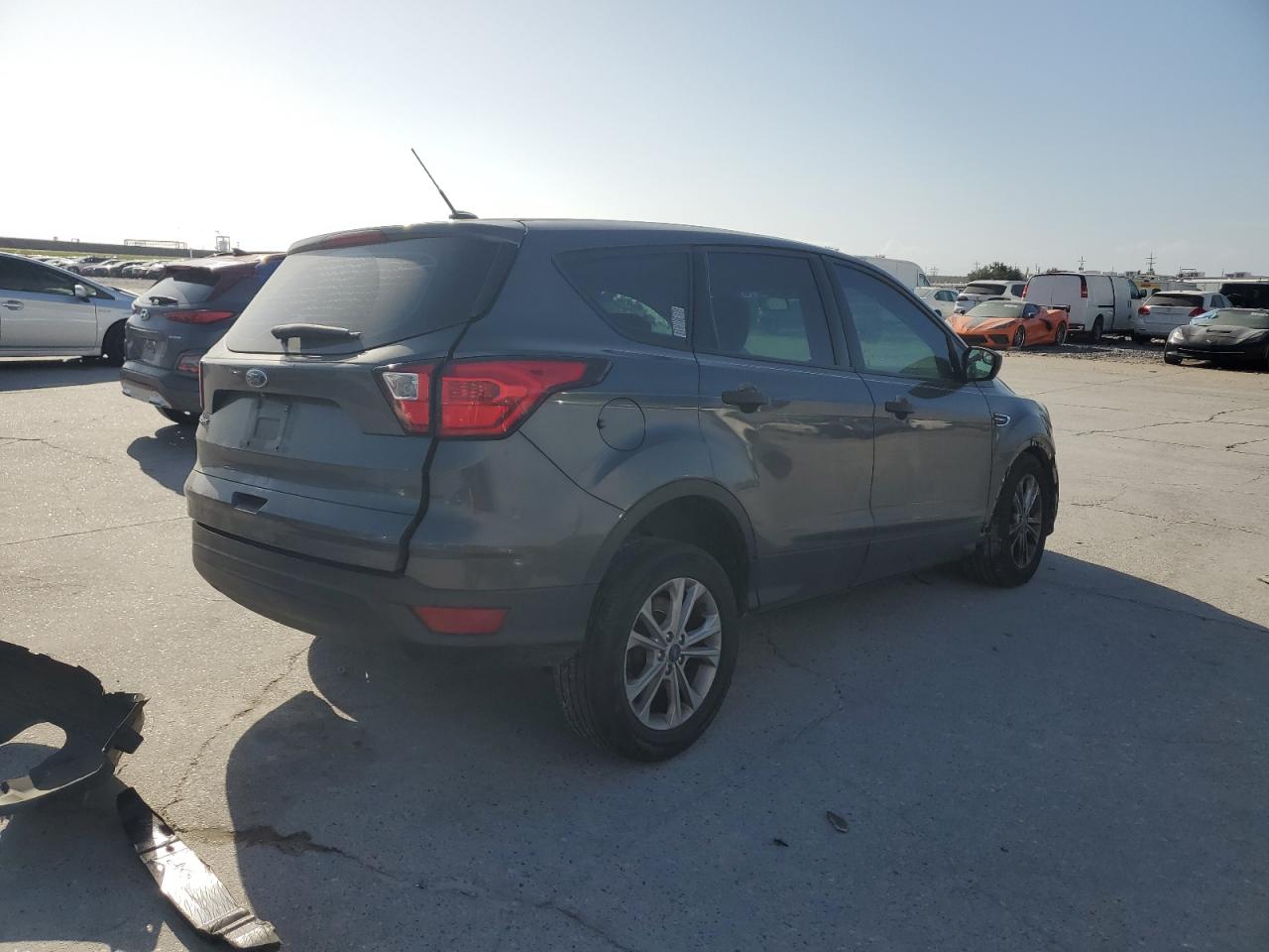 VIN 1FMCU0F70KUA17362 2019 FORD ESCAPE no.3