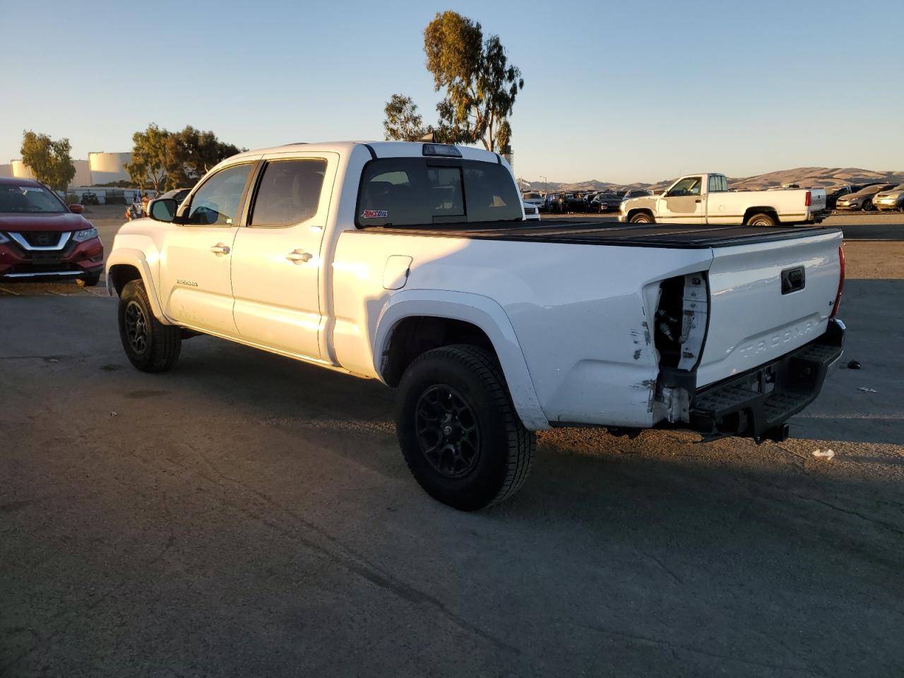 VIN 3TMBZ5DNXKM018037 2019 TOYOTA TACOMA no.2