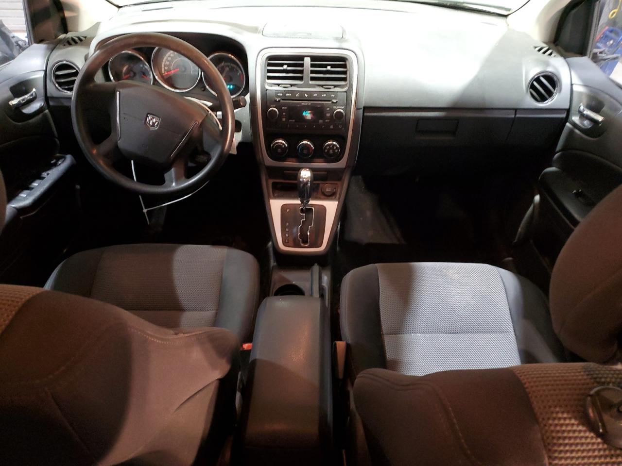 2010 Dodge Caliber - Image 8