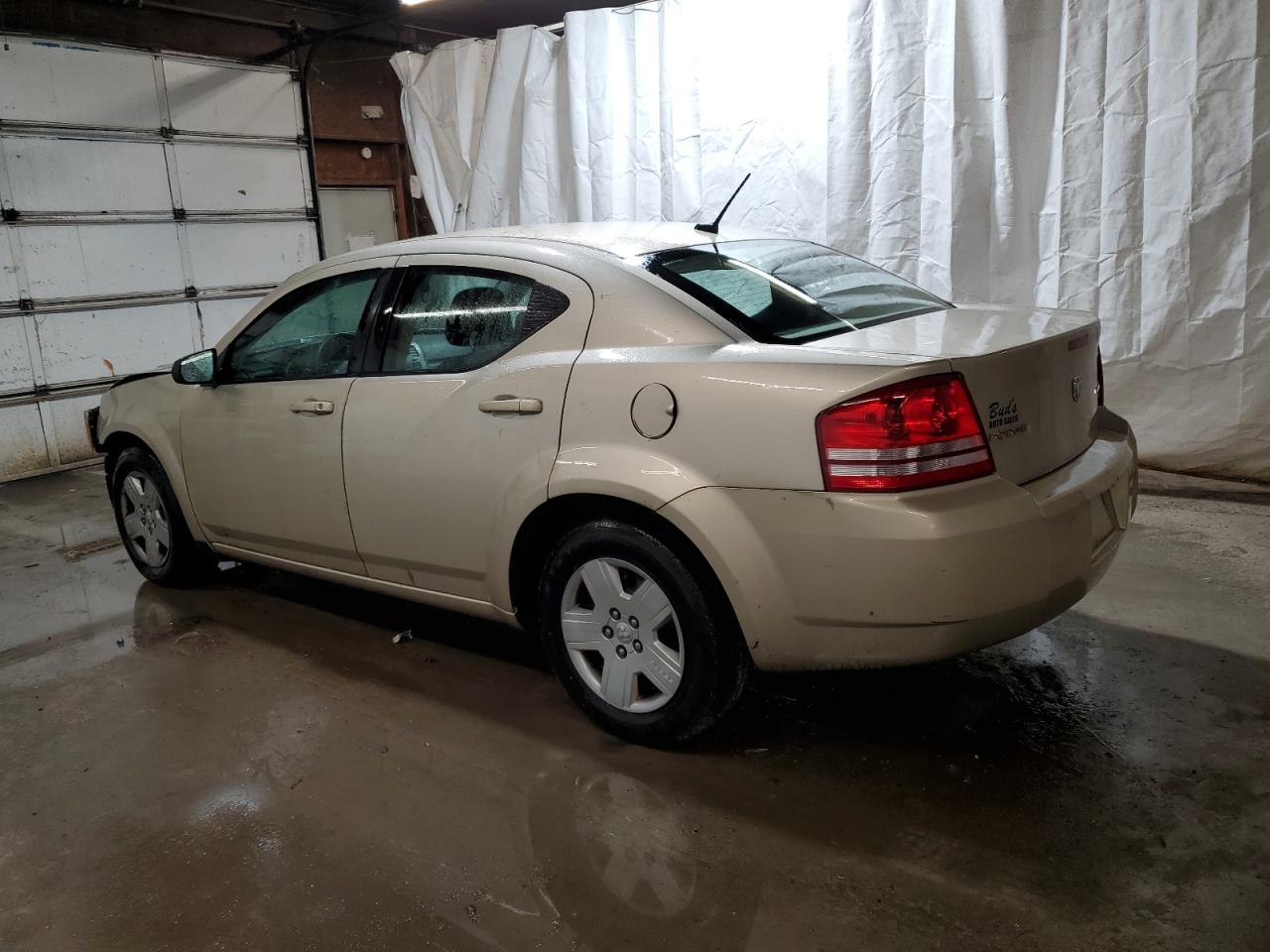 2010 Dodge Avenger - Image 2