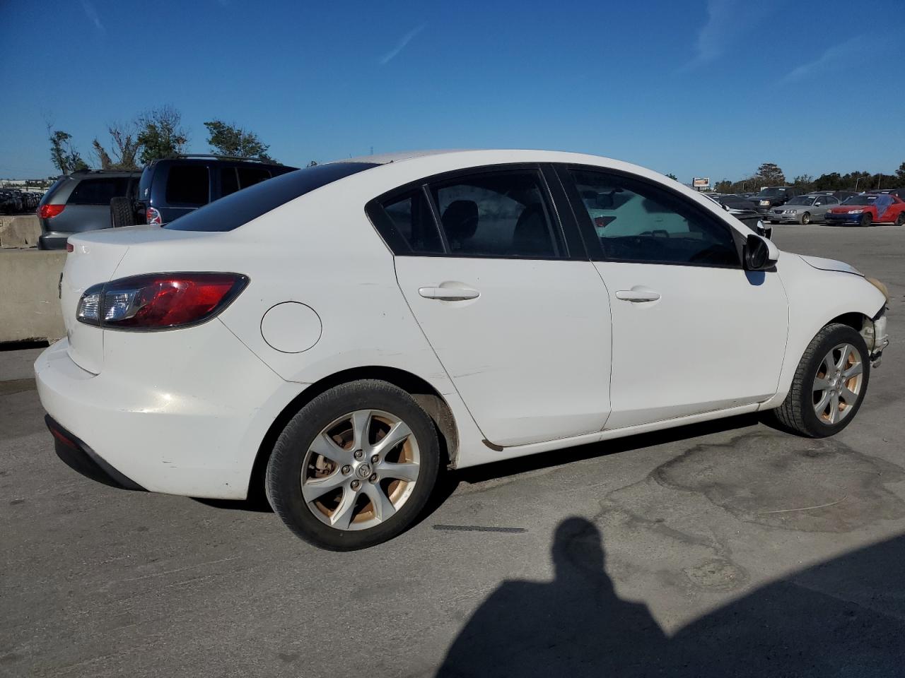 2010 Mazda 3 - Image 3