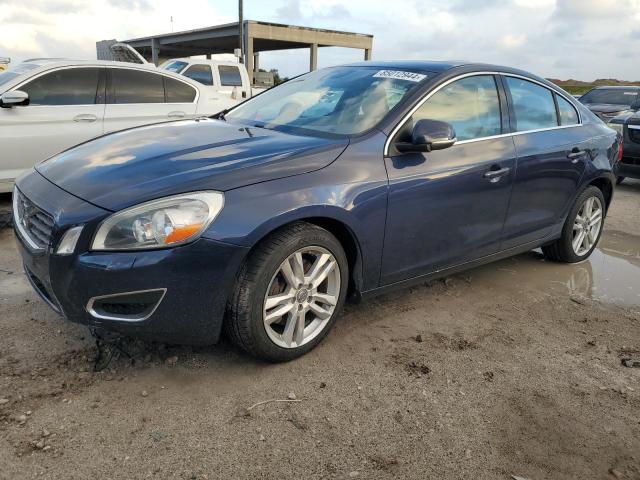  VOLVO S60 2013 Синий