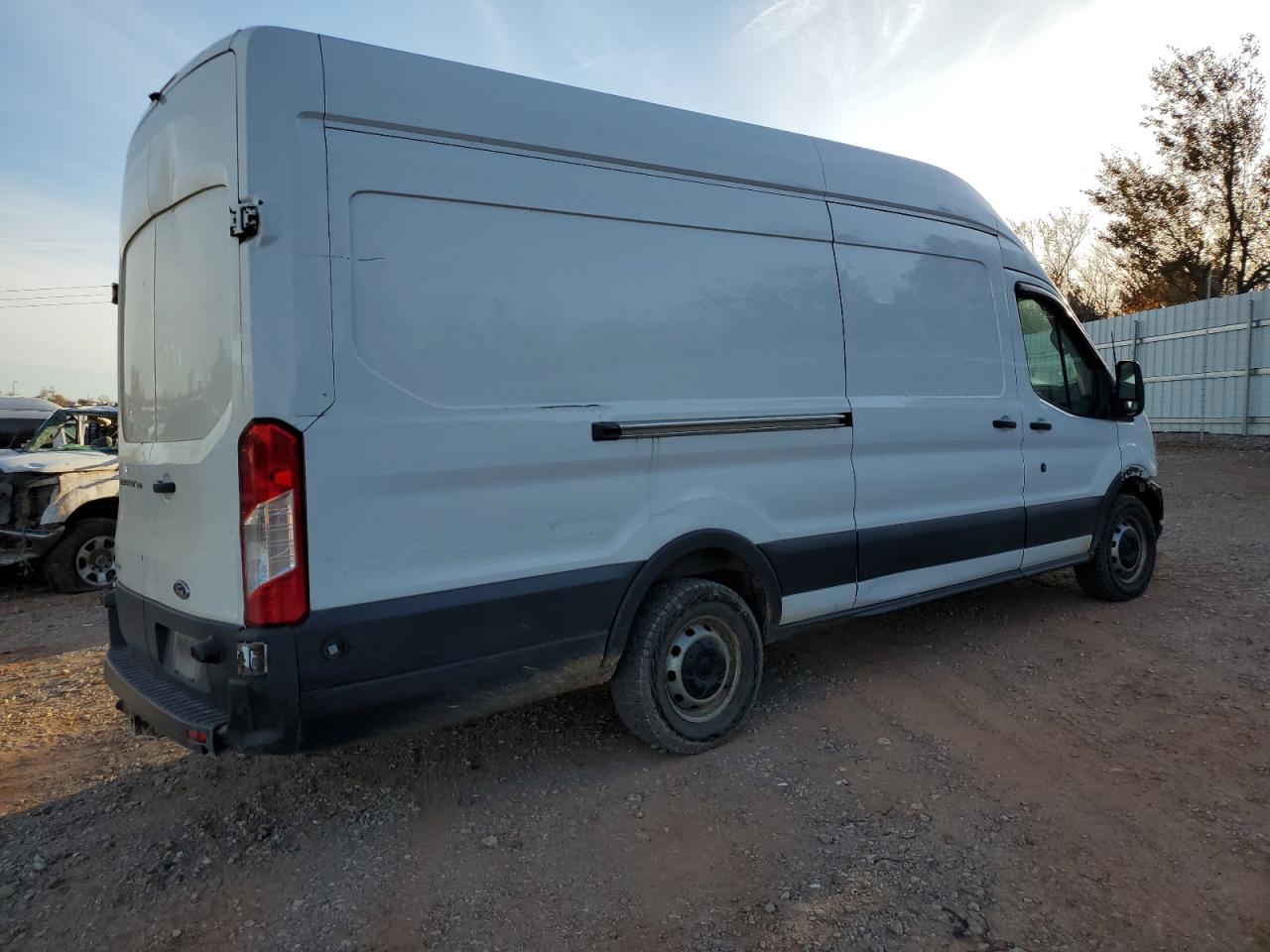 VIN 1FTSW3XG5FKA98256 2015 FORD TRANSIT no.3