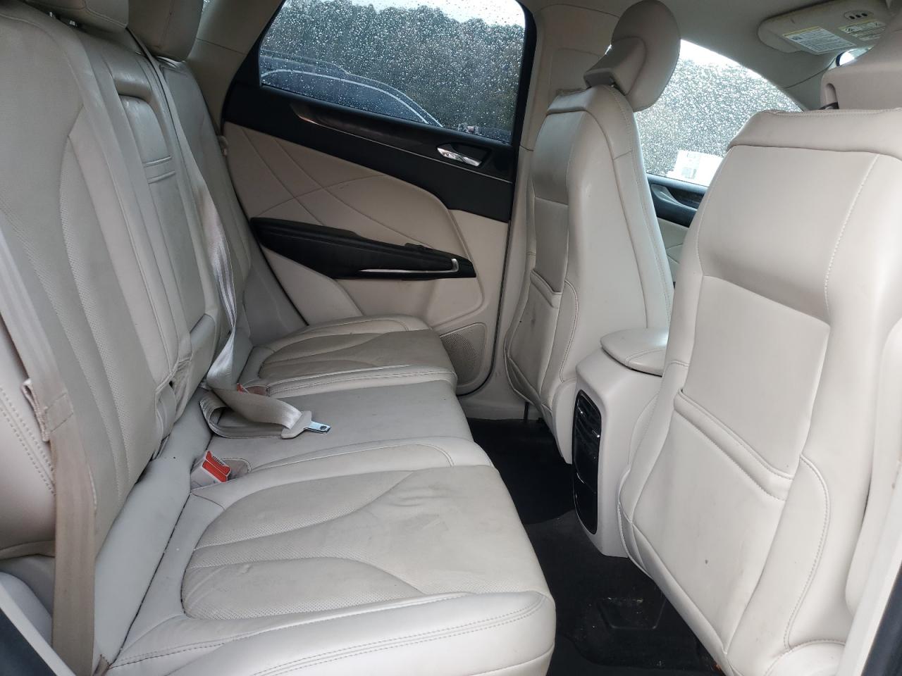 2017 Lincoln MKC - Image 11