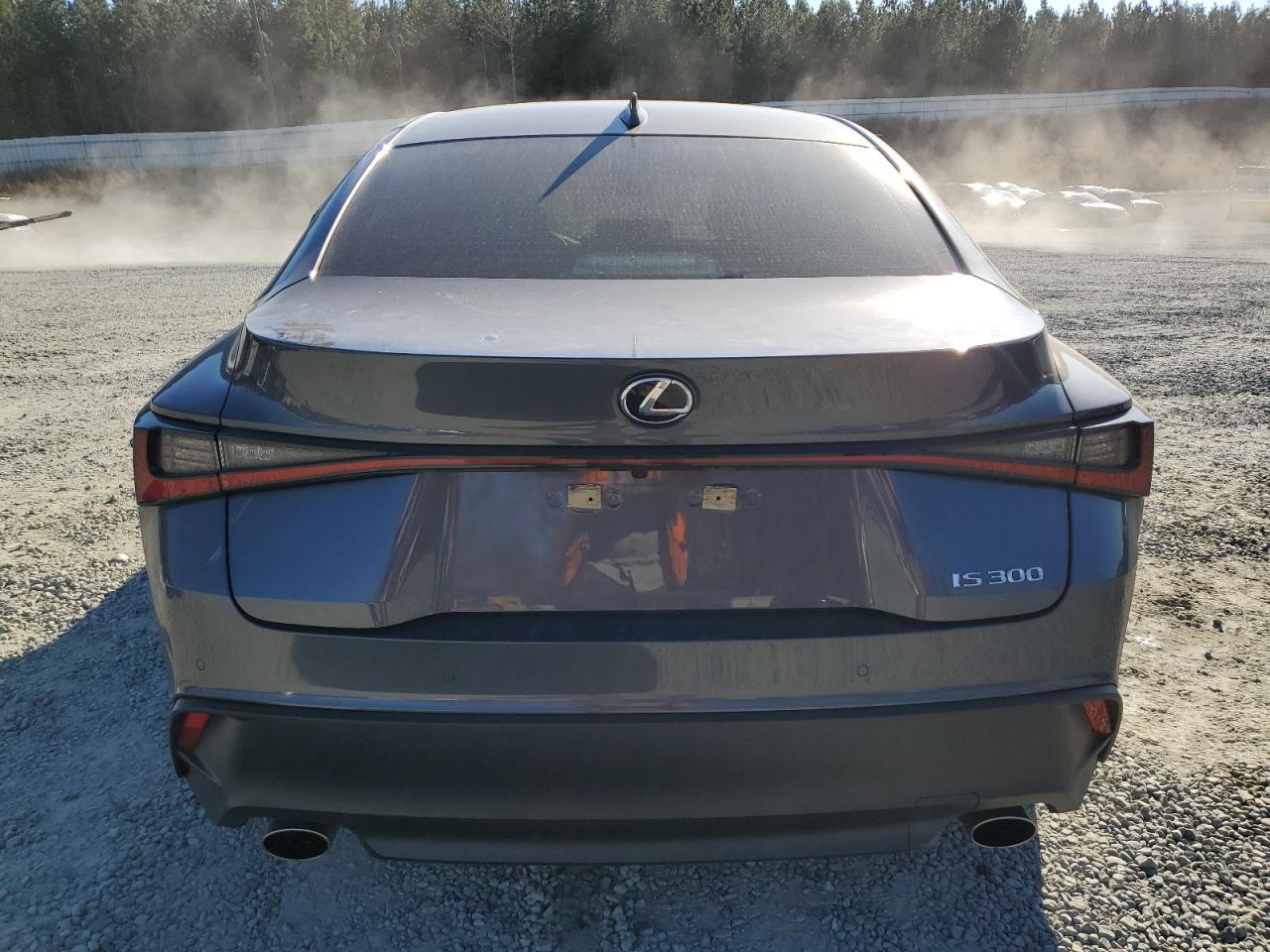 2022 Lexus IS - Image 6